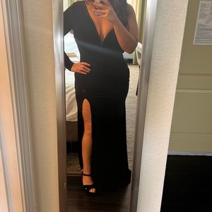 Black velvet one shoulder gown